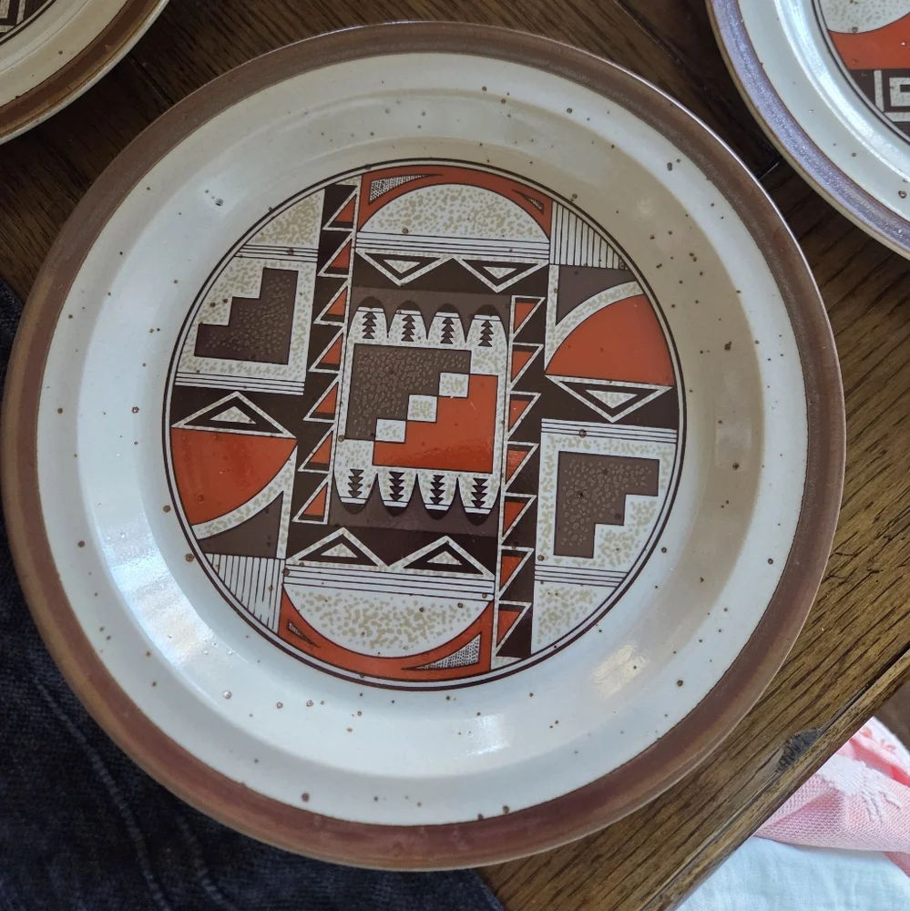 Vintage 70s Salad Plates (4) Stoneware